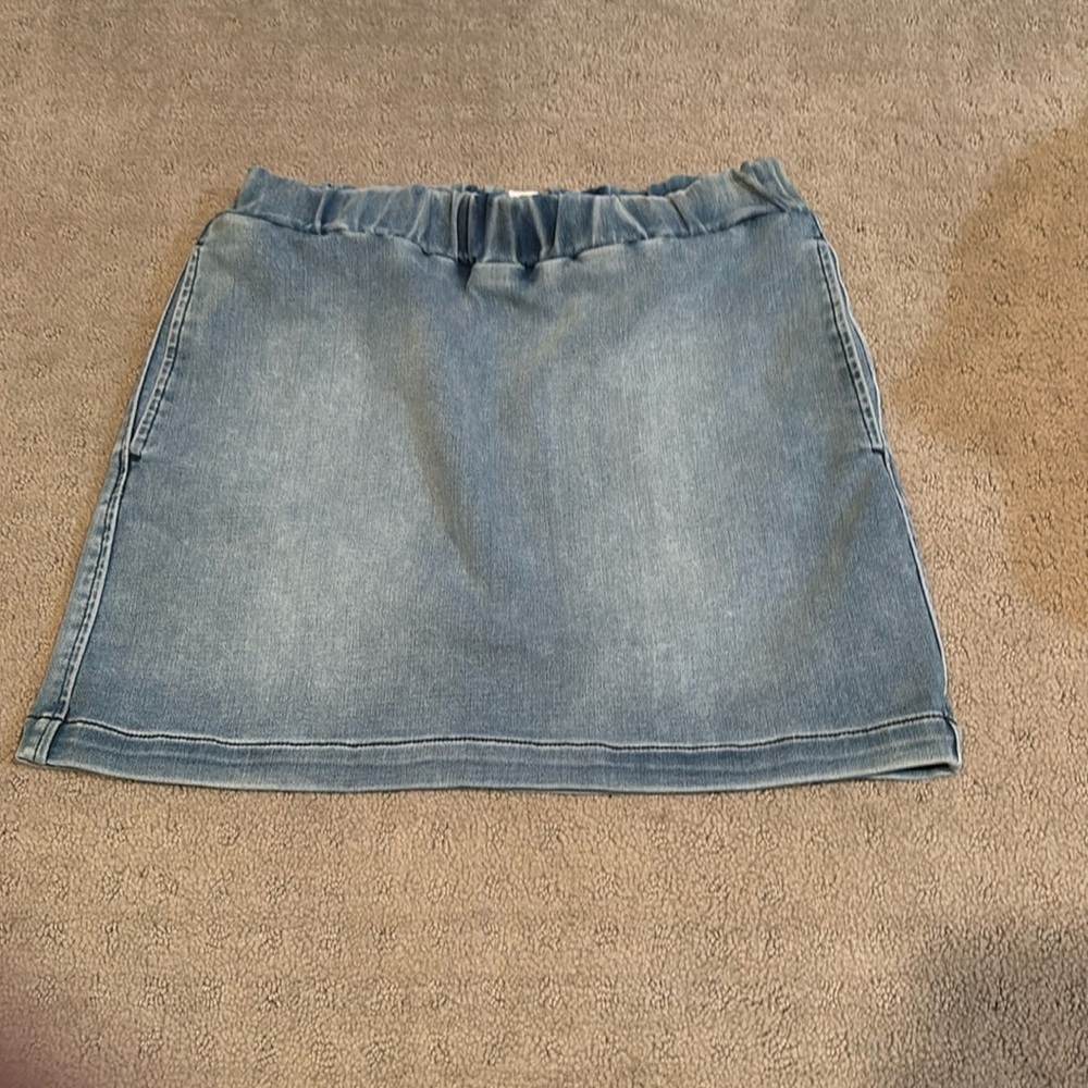 Frame Denim Women’s Jean Skirt With Pockets Size S